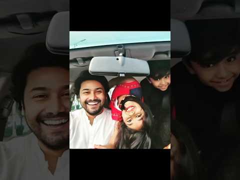 Ali Abbas beautiful pictures with family 🤩 #ali#aliabbas #pakistaniactor#family#familypicture#drama