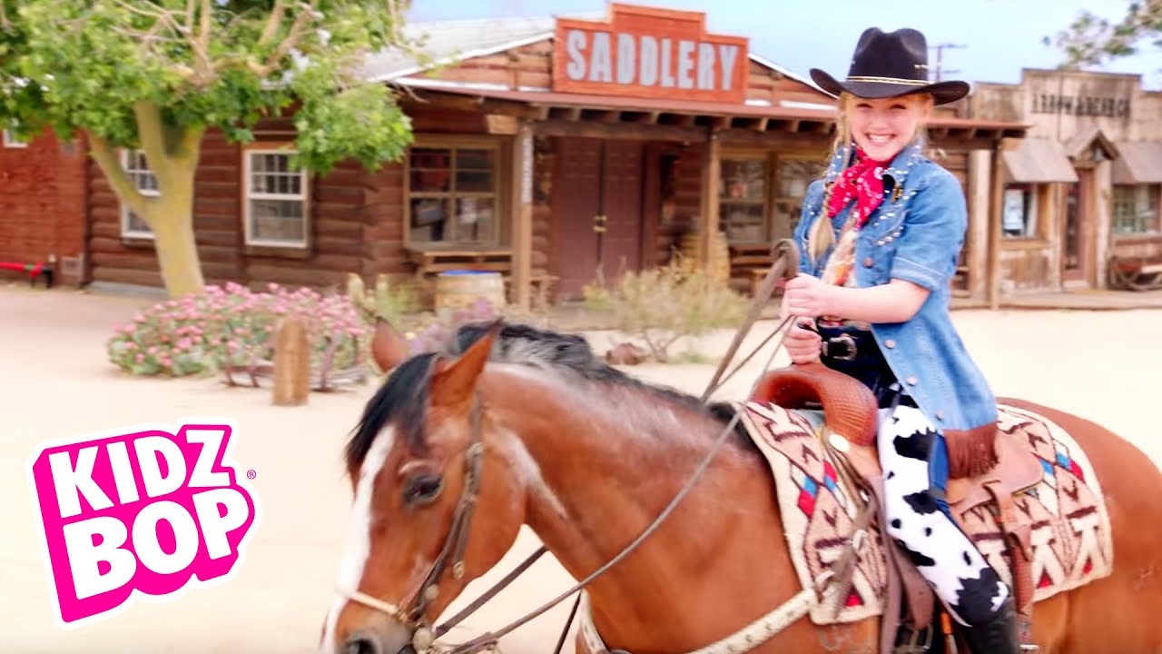 KIDZ BOP Kids Perform 'Old Town Road' 🎶