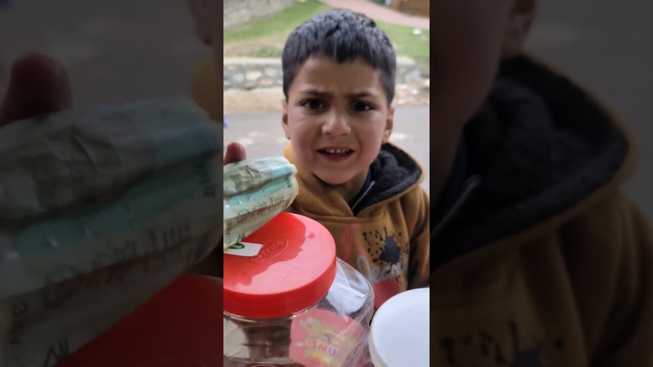 Support Kashmiri Comedy King Amir Bay Kale Dee Zulkernain to Reach 50K Fans! 🎉