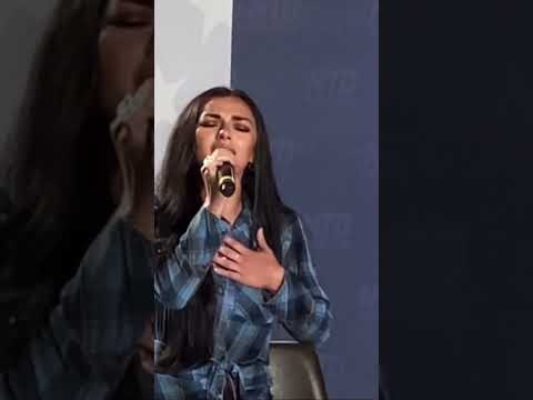 Alexis Wilkins National Anthem #countrymusic #nationalanthem