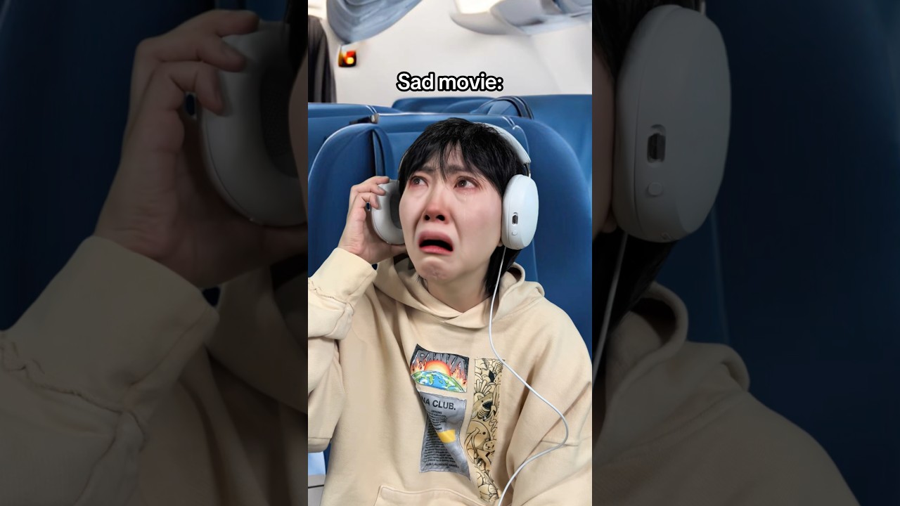 Meal Service Timing During In-Flight Movie ๐ฌ