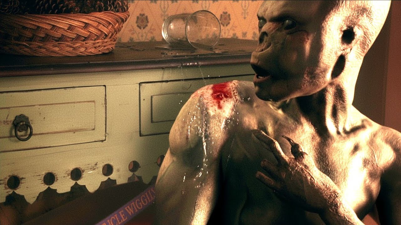 Signs (2002) | Hindi/Urdu Movie Explained | Sci-Fi Mystery & Thriller