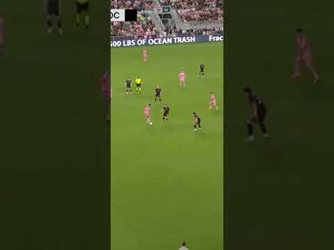 Sergio Busquets Splendid Backheel Skill 18/05/2024