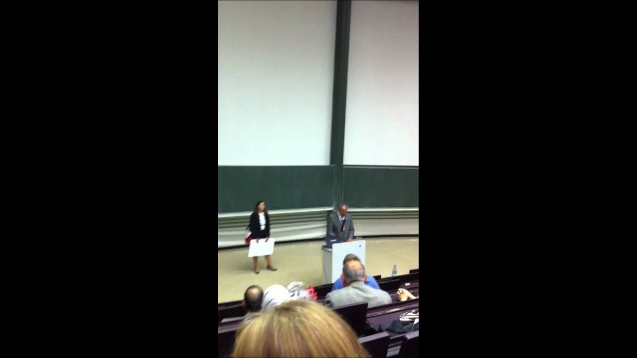 Bachelorette! Dennis erhält Auszeichnung für Bachelorarbeit 🎓