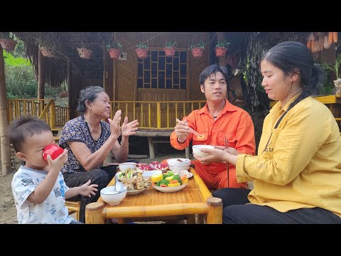 A family meal in the small house of a single mother and her loved ones