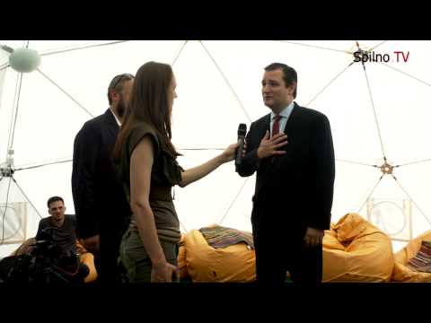 Американський сенатор Тед Круз у студії SPILNO TV на Майдані