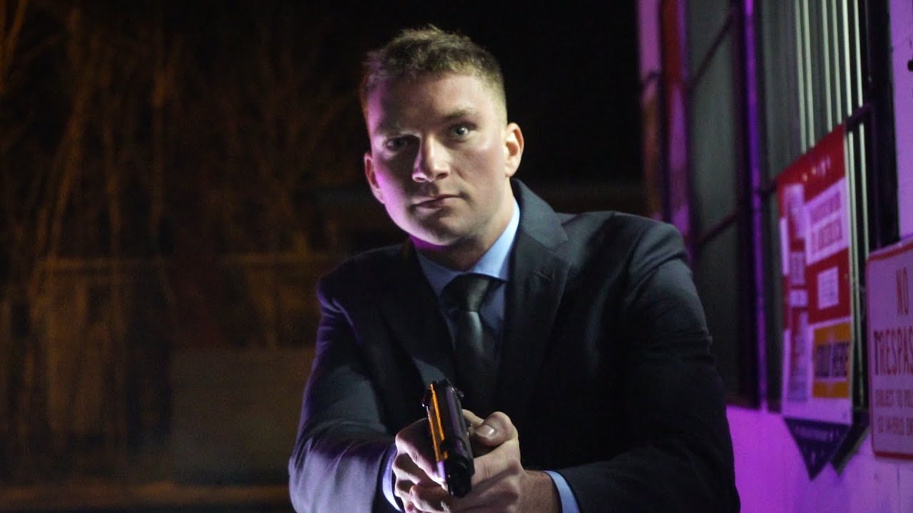 I QUE - 'Hold On' (Official Music Video)