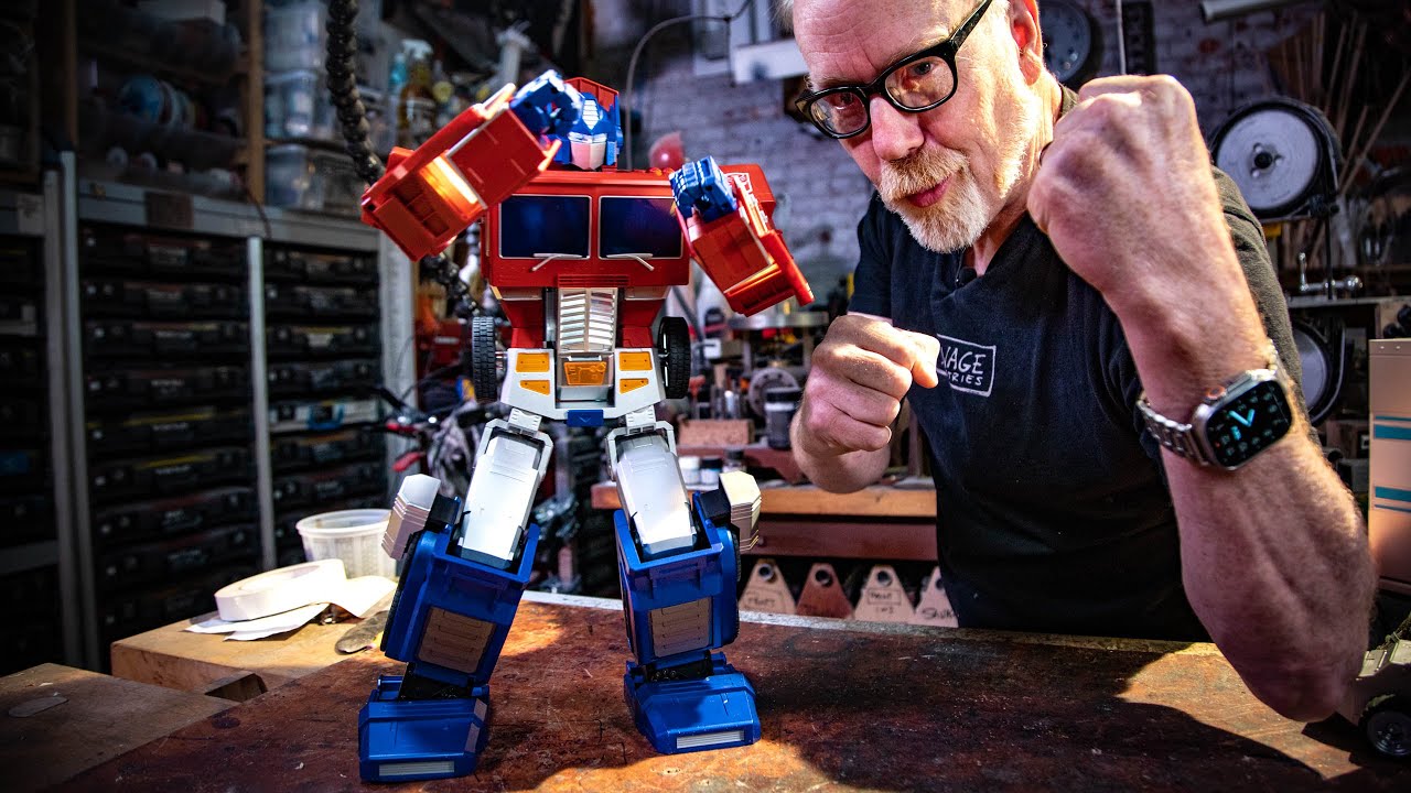Adam Savage Reviews Robosen's Auto-Transforming Optimus Prime 🚗