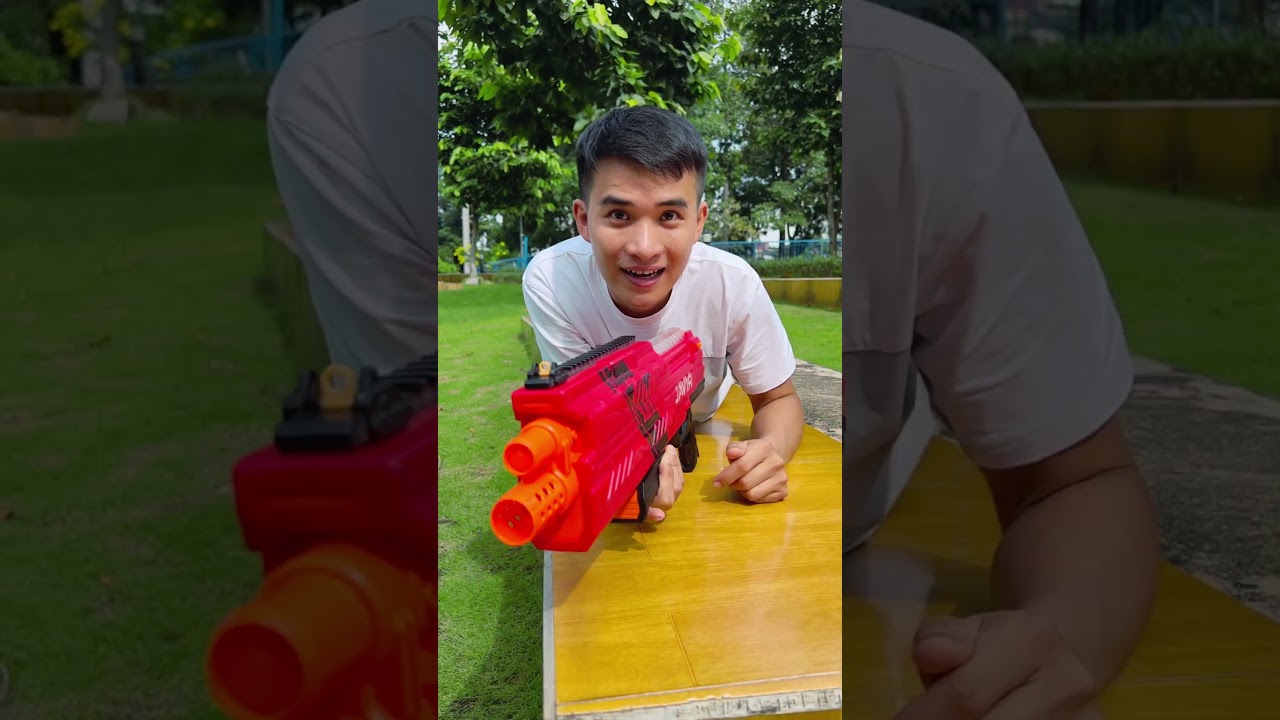 SH: Nerf Gun Battle - Su Hào vs Linh Nhi 😄