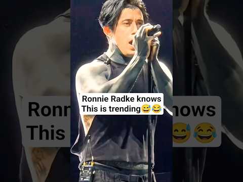 He Knows it! 😂😅 Ronnie Radke God is a weapon live