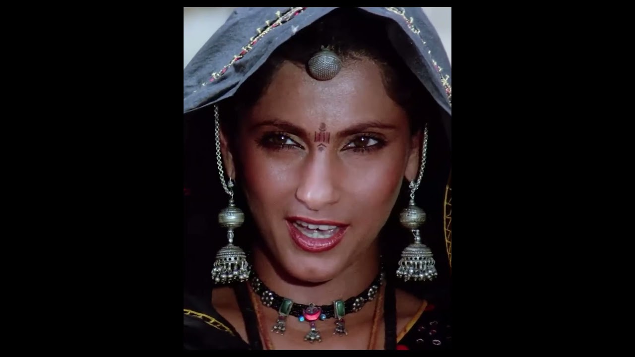 दिल को छू जाने वाला दृश्य: Dharmendra और Dimple Kapadia की बेहतरीन पल 🎬