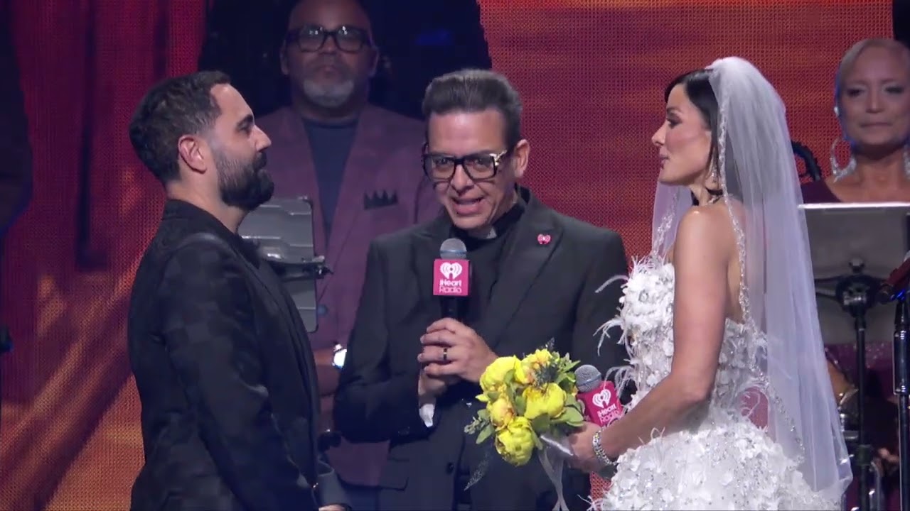 ¿Se casaron Dayanara Torres y Enrique Santos? 💍