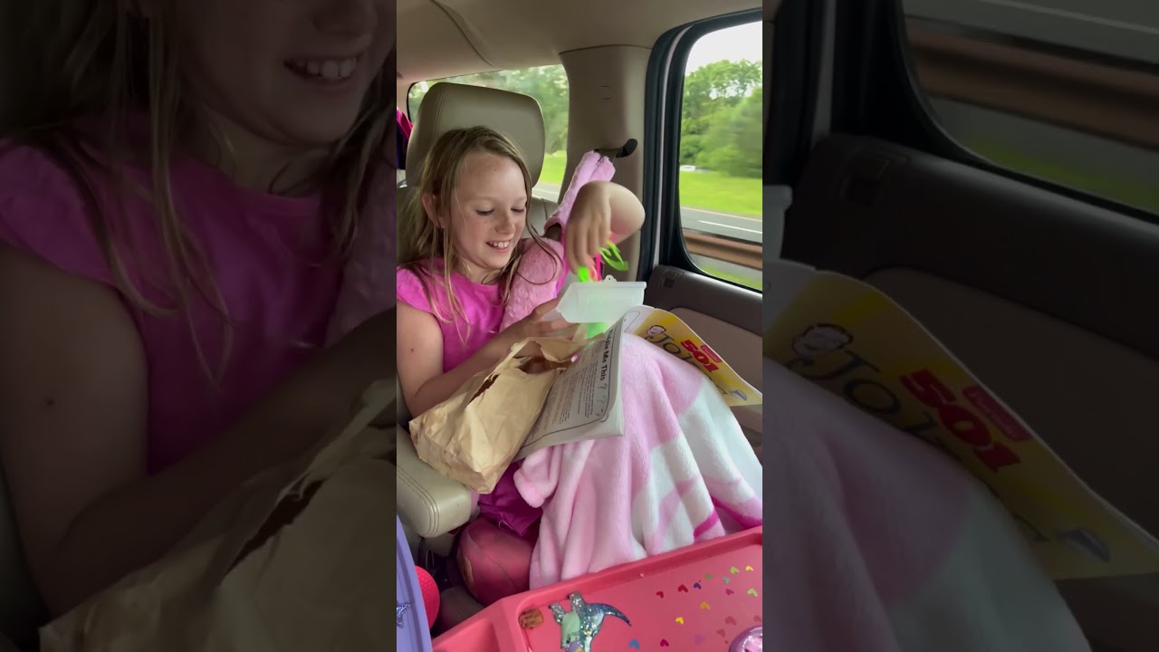 12 Genius Road Trip Hacks for a Fun Family Summer 🚗