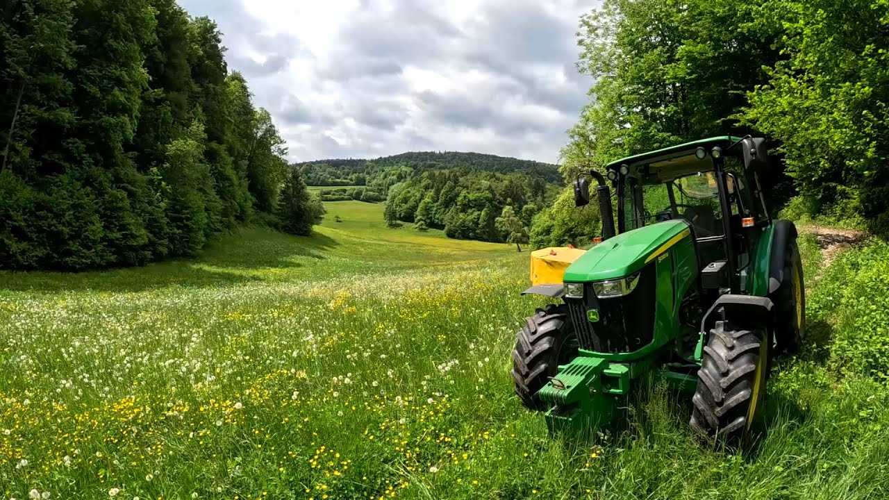 More 1st Cut Grass Silage on New Field π