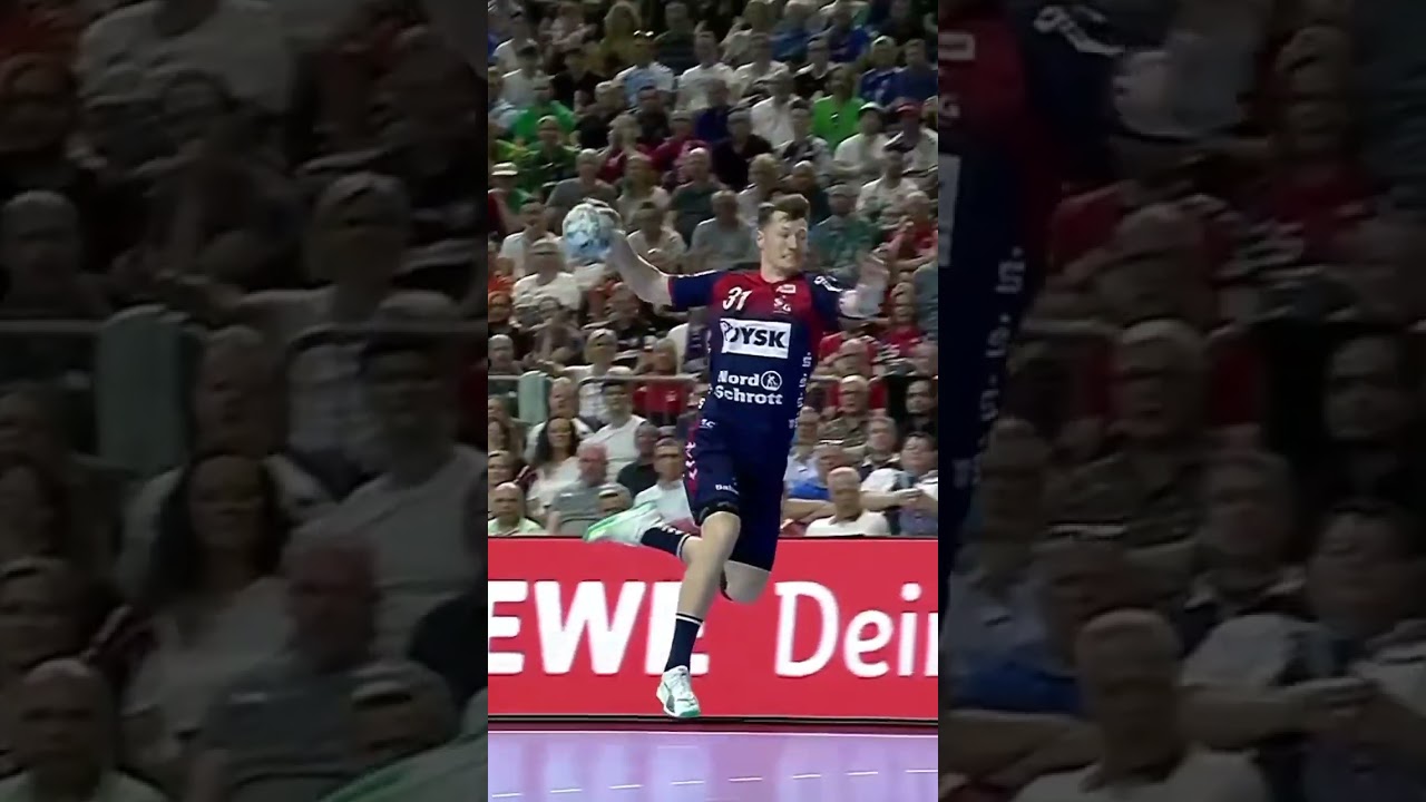 Emil Jakobsen's Incredible Wrist Technique 😳