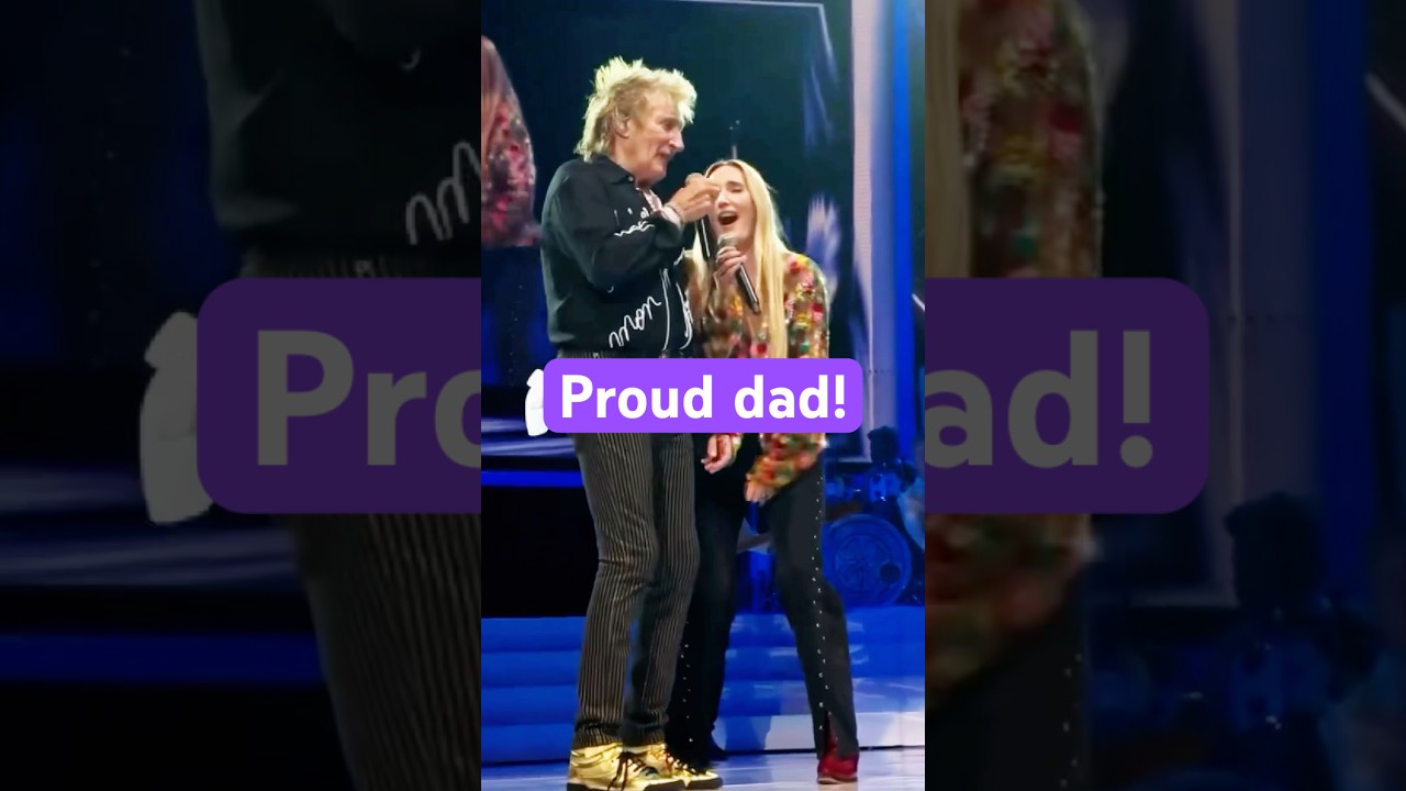 Rod Stewart Performs Duet with Daughter 🎶