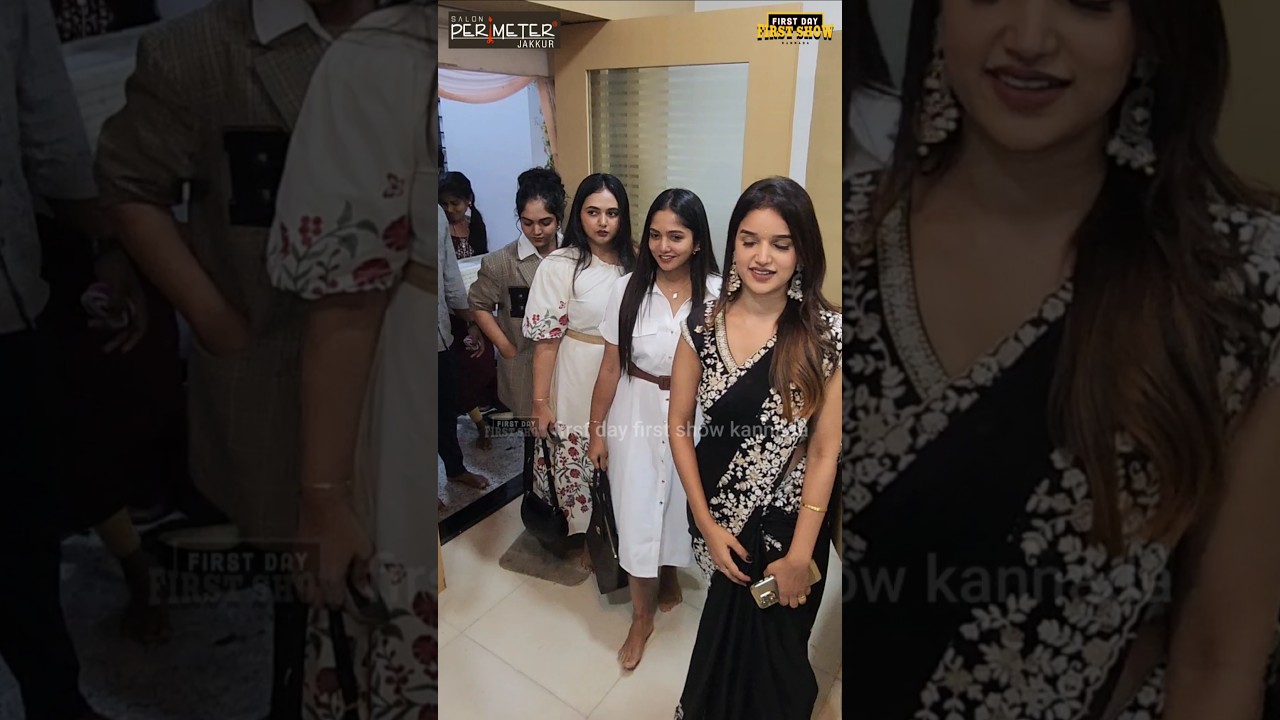 Bhavya Gowda with Sister & Sister-in-Law 🎶