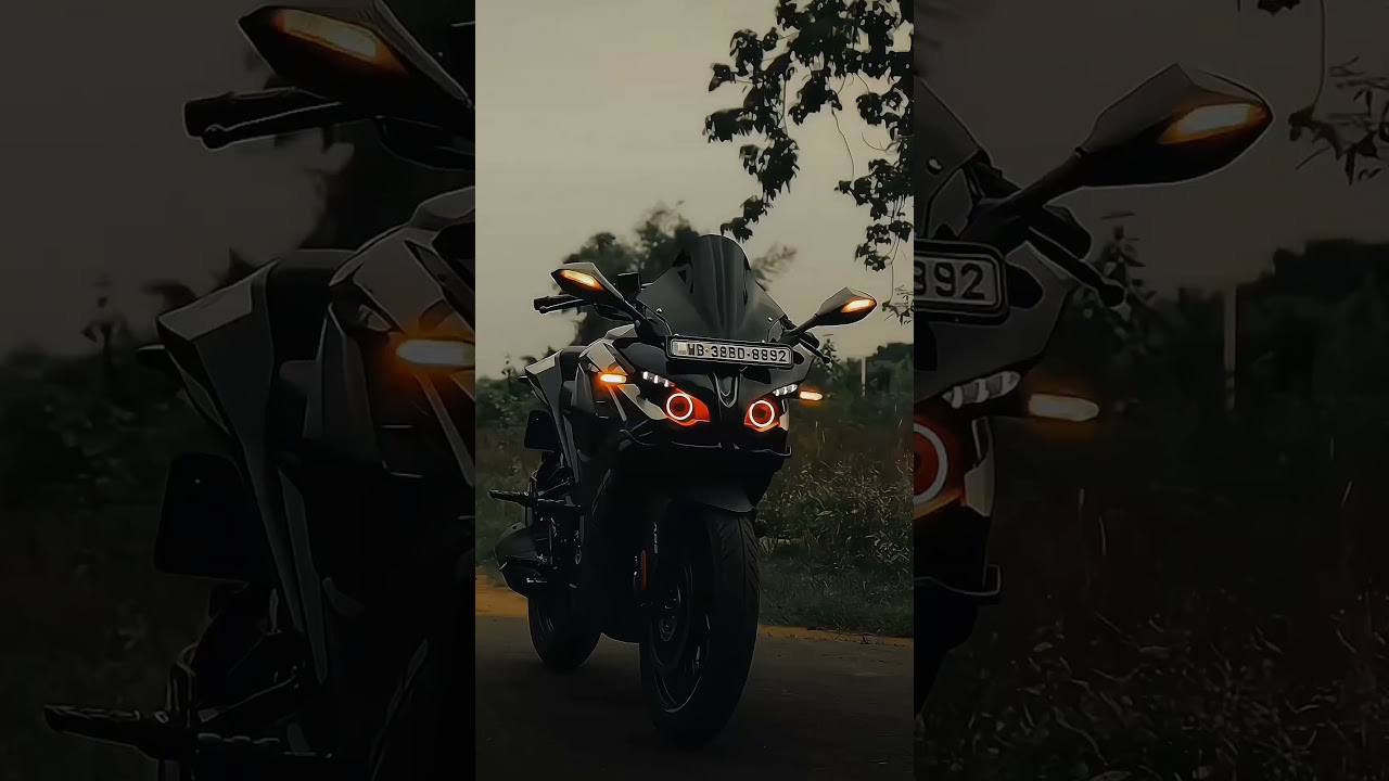 Bajaj Pulsar RS 200 Black – Perfect for Bike Enthusiasts