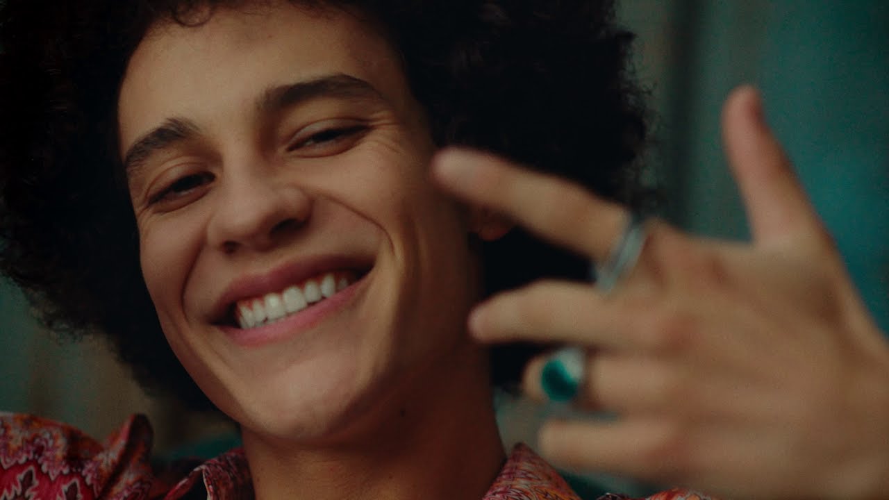 Robin - Pas la peine (Official Clip) 🎶