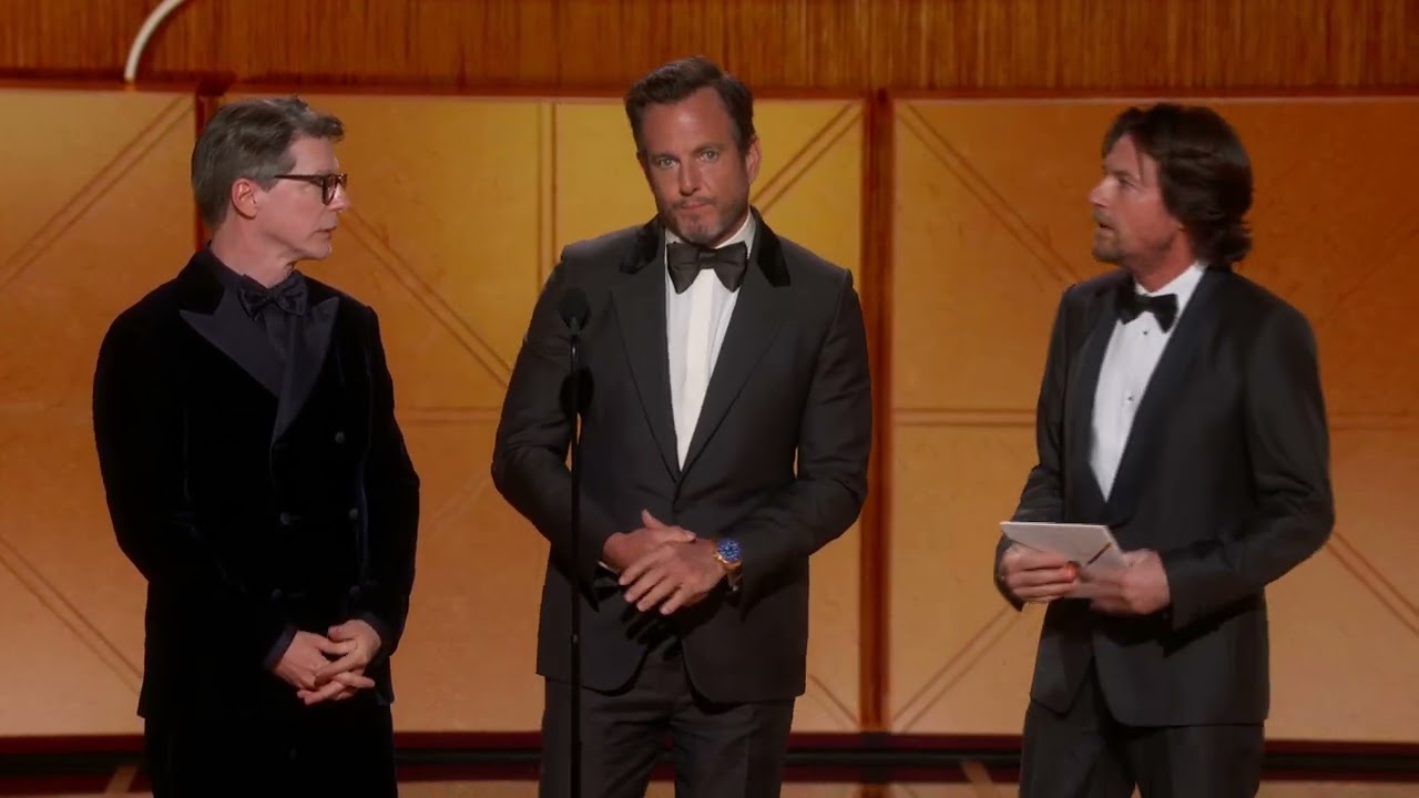 Will Arnett, Jason Bateman, Sean Hayes Present Female Actor – TV–Musical/Comedy | 83rd Golden Globes