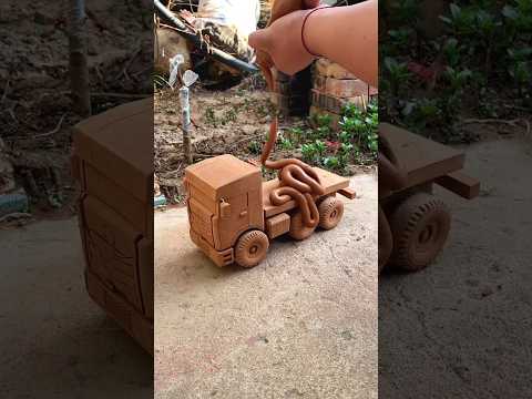 जब ट्रक से बदबू आई, तो सब भाग गए #truck #shortsfeed #shorts