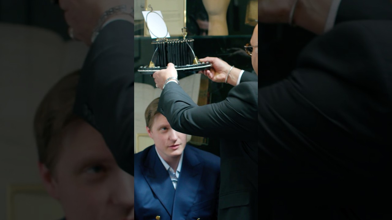 1852 Machine Measures Head Size 🎩