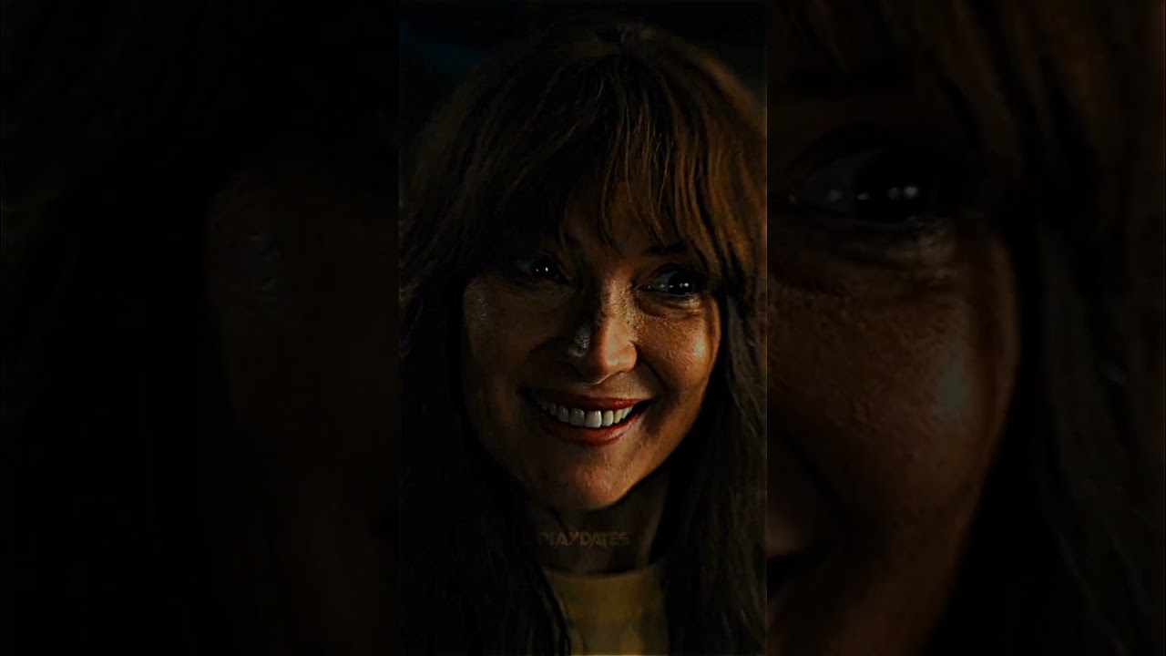 Epic Showdown: Joyce vs Nancy in Stranger Things! π₯