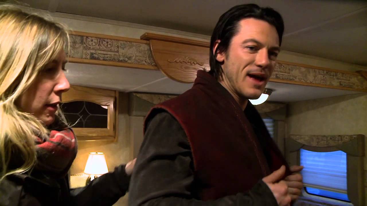 Dracula Untold: A Day in the Life of Luke Evans 🎥