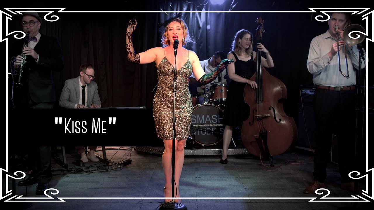 Robyn Adele Anderson’s Jazz Cover of 'Kiss Me' 🎶