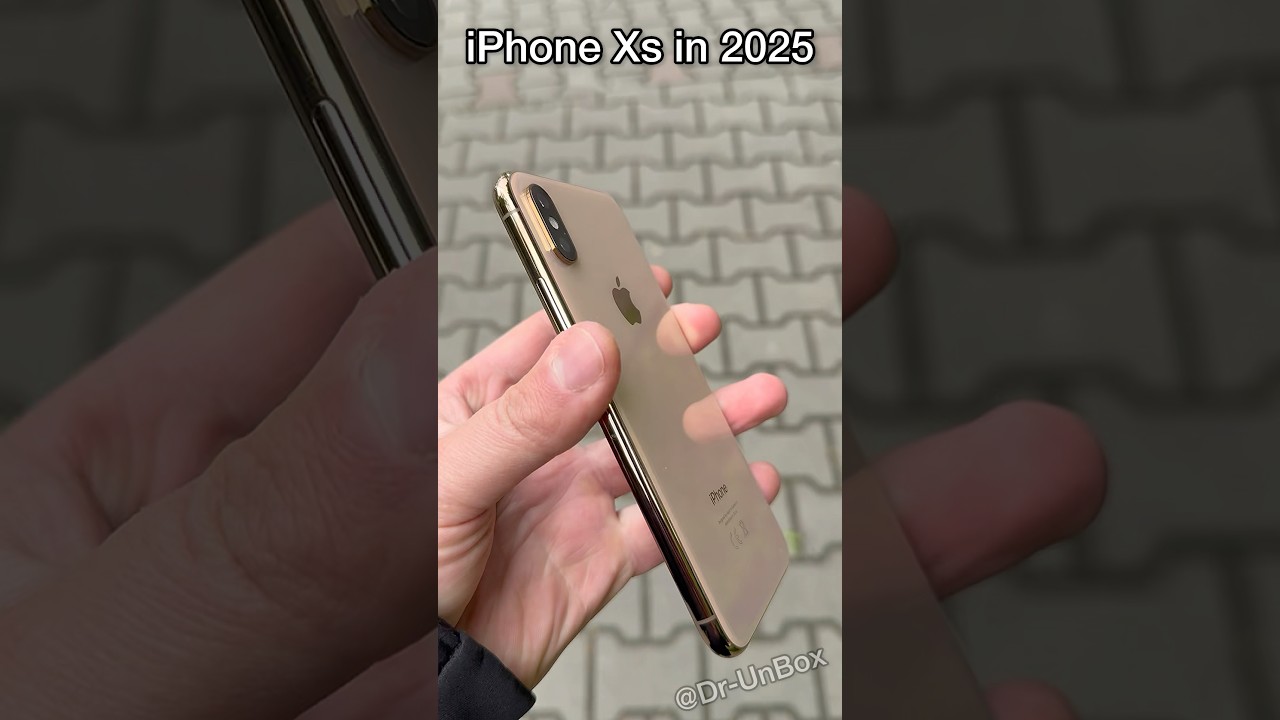 Why the iPhone Xs in Gold Stainless Steel Still Looks Premium in 2025 ✨