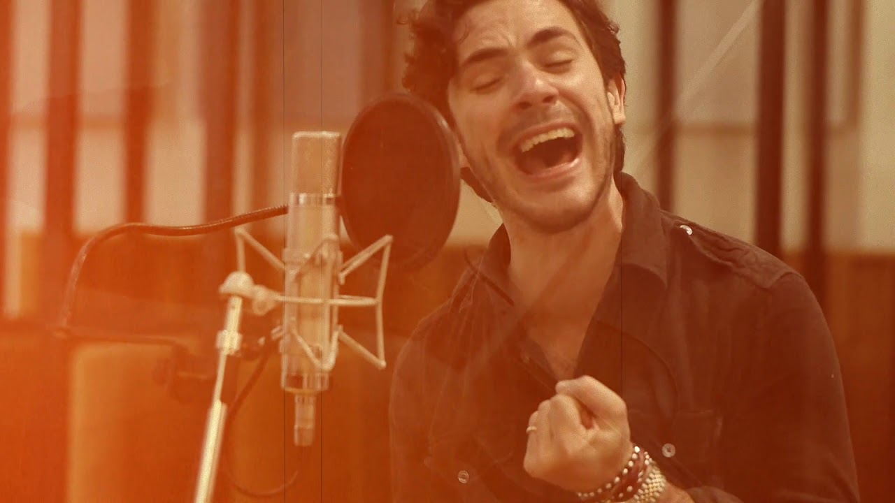 Experience Jack Savoretti's Live 'Candlelight' at RAK Studios 🎶