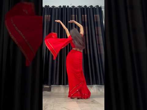 2 crore views!😱 #chammakchallo #dance #dancecover #shortsfeed #ashortaday #trending #bollywood