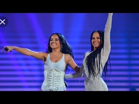 Becky G & Natti Natasha Perform 'Sin Pijama' Live 🎤