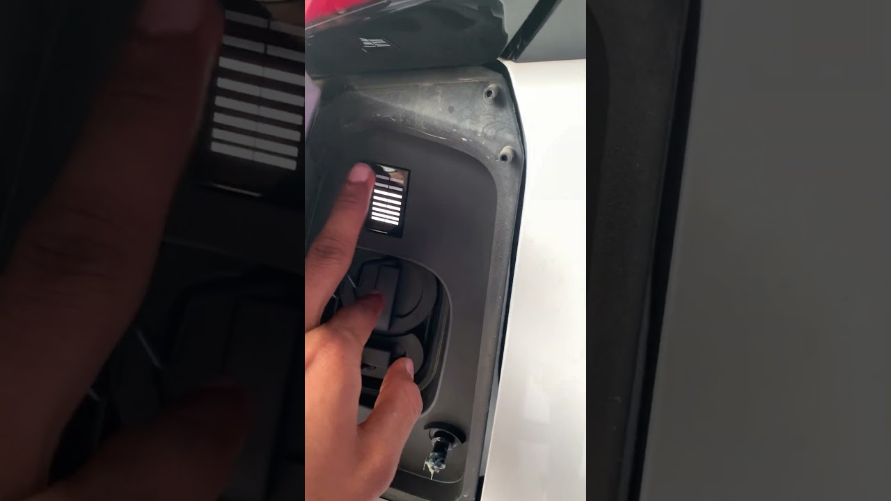 Mahindra Xev 9e vs Be 6e Charging & Range Test