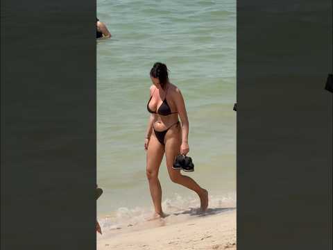 🇦🇪 Dubai Marina Beach A Hot Day