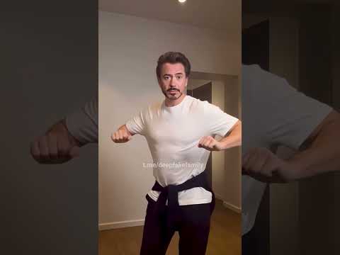 Robert Downey Jr. made the "Look at me" trendπ