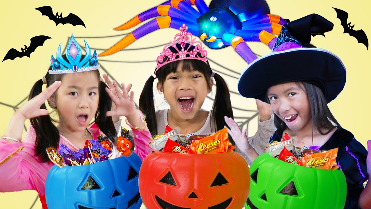 Emma, Wendy & Jannie Share Their Spookiest Halloween Trick-or-Treat Stories 👻