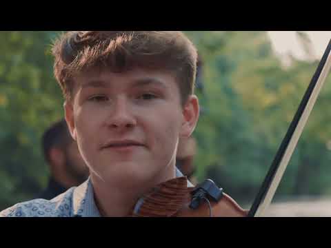 "Gotta Lotta Lonesome" - Carson Peters & Iron Mountain (Official Music Video)