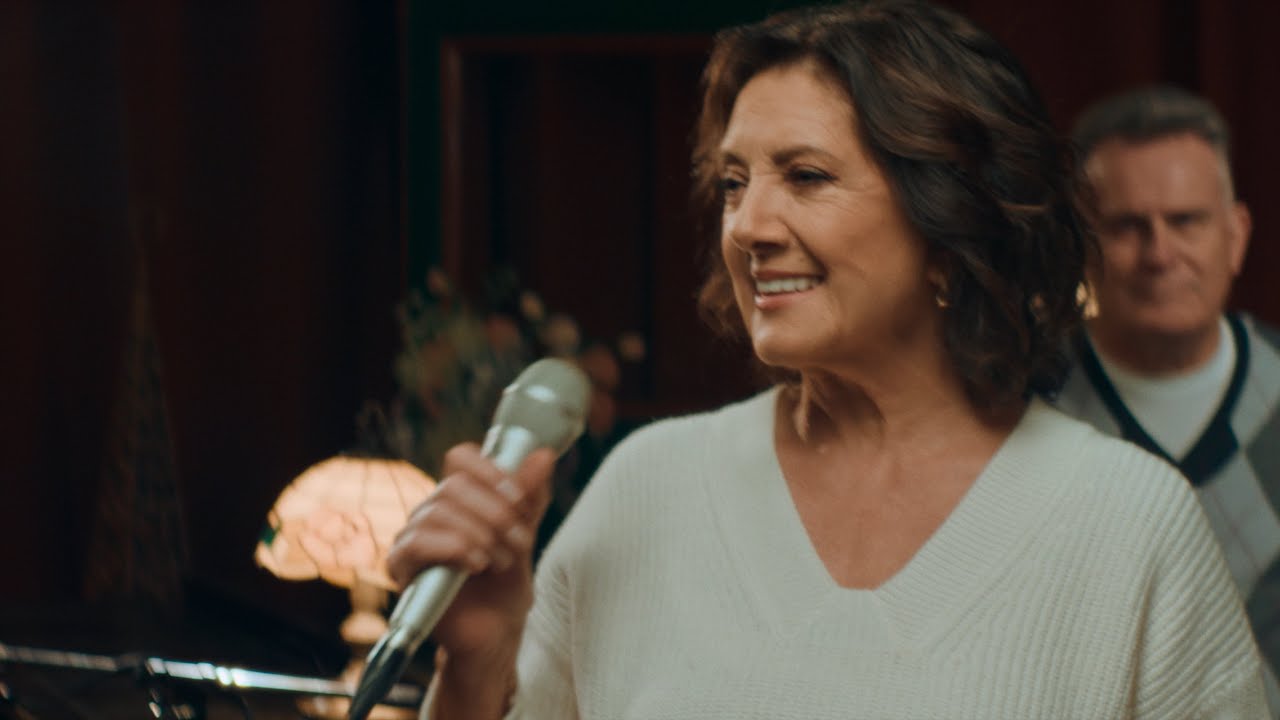 Marie Rottrová představuje novou skladbu 'Doma' ze seriálu Polabí 🎶