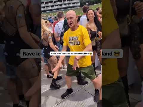 Rave Icon #djs #rave #dance #funny #shorts #edm #tiktok #viral #fyp #trending #viralshorts #legend