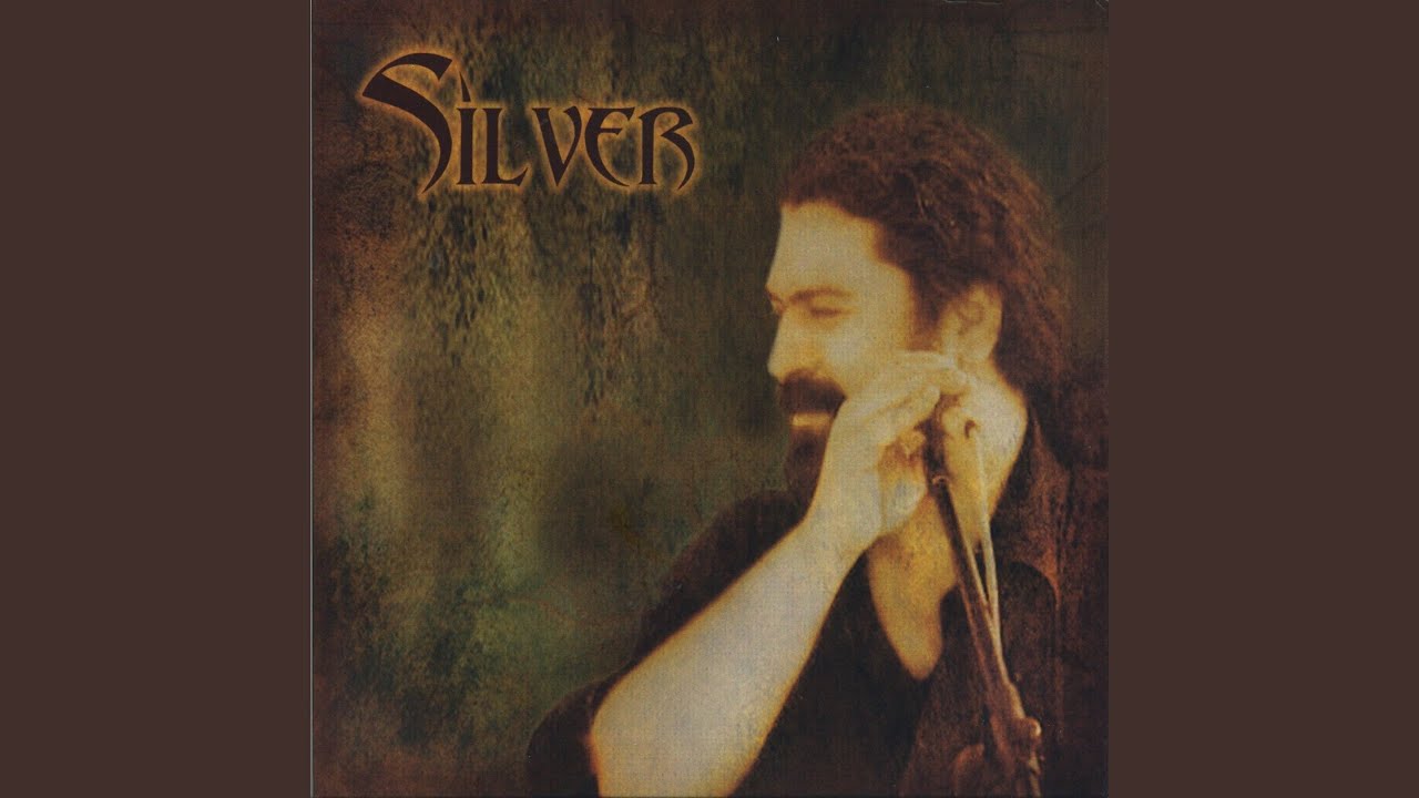 Kayanın Dibinde Mal Mı Yayılır? — Silver'den Dikkat Çekici Şarkı 🎶