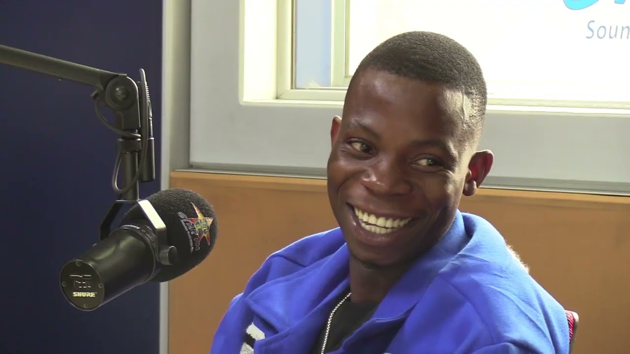 Comic Elder 2025 Interview: Mosquito, Rice & Phones 😂