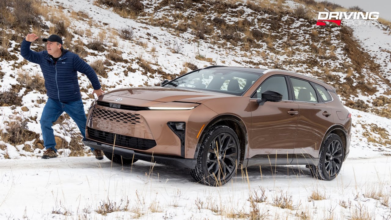 2025 Toyota Crown Signia Snow & Road Trip Review ❄️