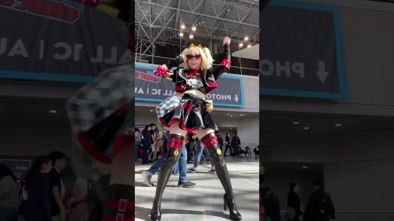 Epic Burnice Theme Unveiled at NYCC! 🔥 | Cosplay Highlights from Zenleszonezero