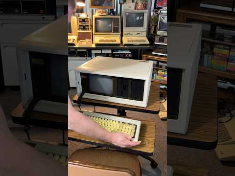 The Compaq Plus Portable Computer #retrogaming #retro #compaq #vintagecomputer #vintagecomputing