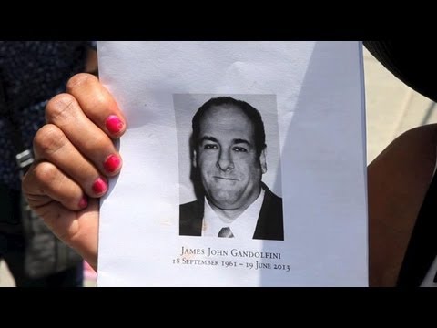Dernier hommage à l'acteur James Gandolfini à New York