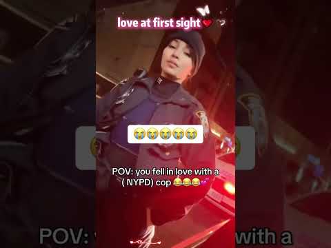 Love at first sight β€οΈ #fyp #aura #rizz #love#foryou#couple #usa