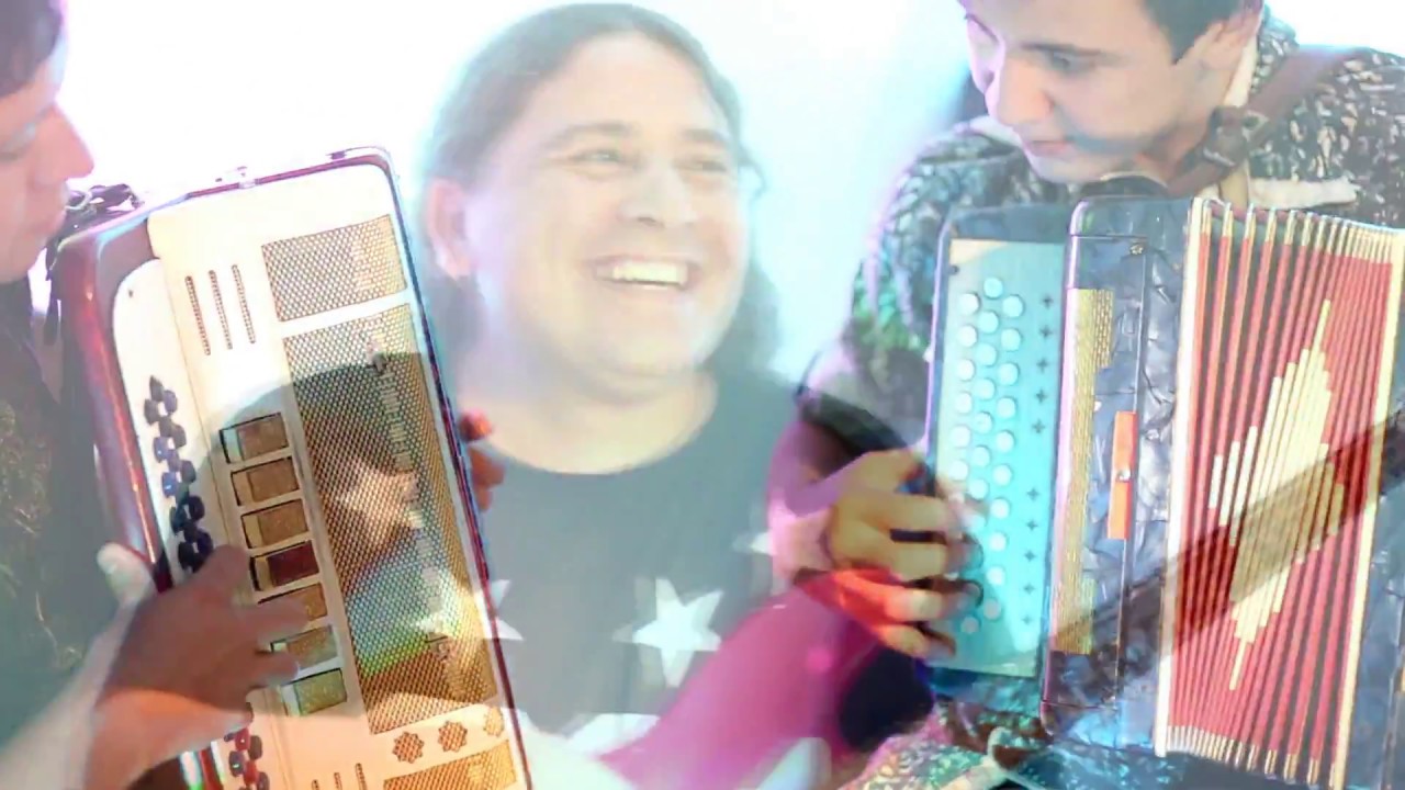 LOS VECINOS   LA MEJOR DE TODAS