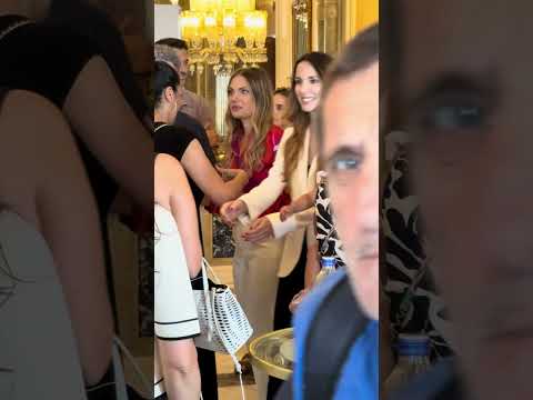 Eda Ece ve kızı ￼#edaece #new #magazin #keşfet