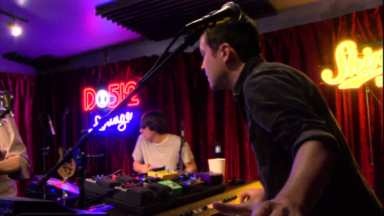 The Features - "How It Starts" | A Do512 Lounge Session